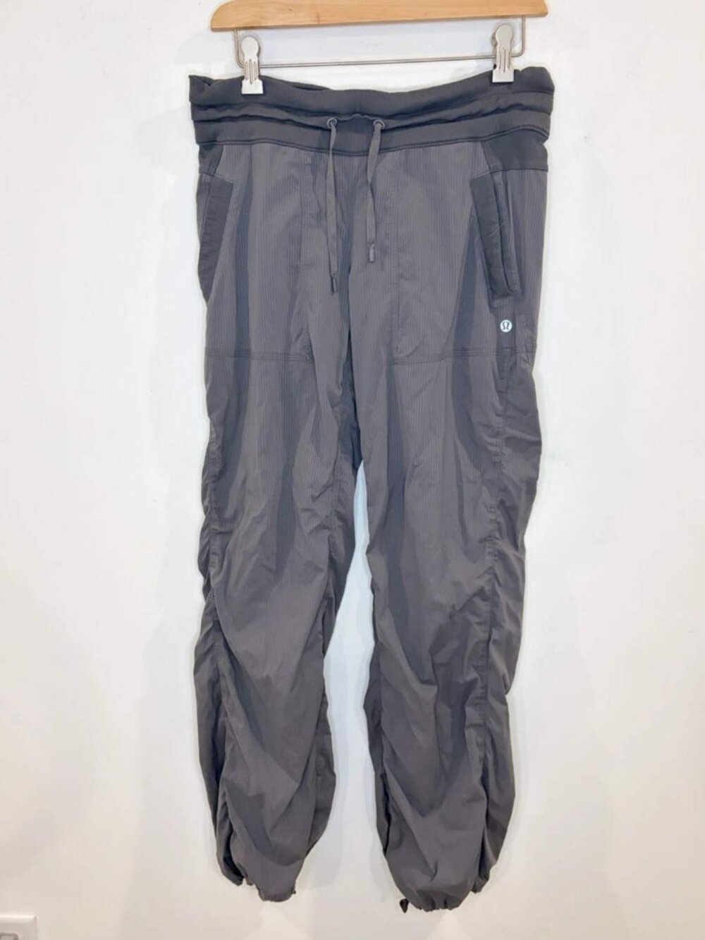 Lululemon Dance Studio Pants Jogger Women's Sz 6 Gray Stripe Ruched